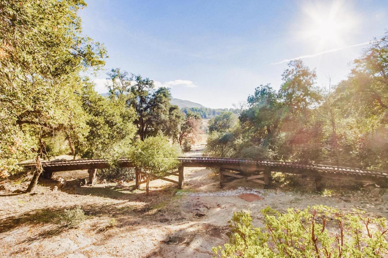 Hot Tub Disney Train Track In Julian Amazing Views Екстер'єр фото